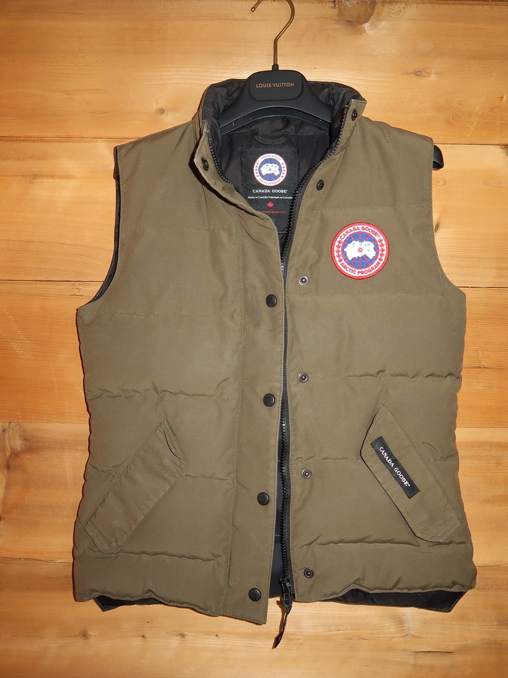 GREAT CONDITION Canada Goose Green Vest
